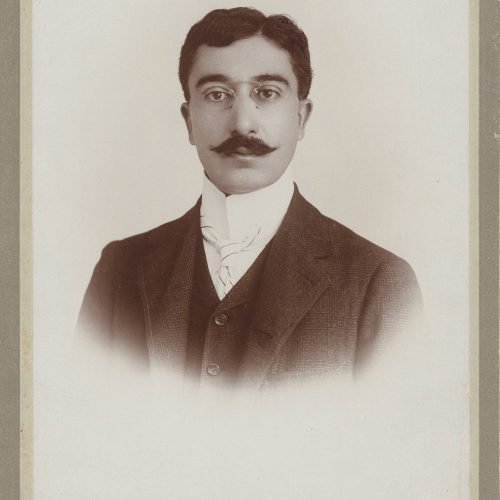 Undated photographic portrait of Cavafy by the photo shop of Fettel & Bernard in Alexandria, in six copies. The poet has a mu
